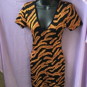 Stretch knit beautiful pattern mini